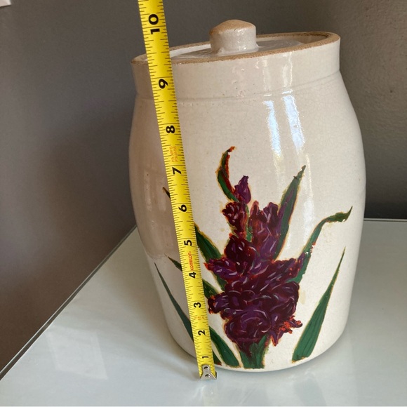 Vintage Stoneware Lidded Cookie Jar - Picture 6 of 7